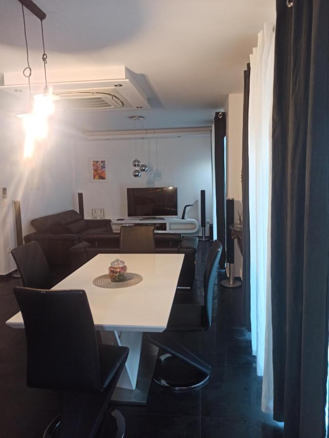 Apartment Bila Шибеник Екстер'єр фото